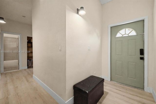 2350 Pecan Ct, Pembroke Pines, FL 33026