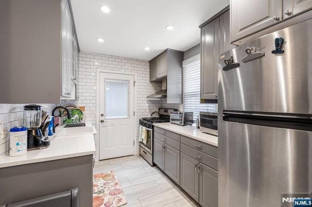 1434 Madison Place, Pompton Lakes, NJ 07442