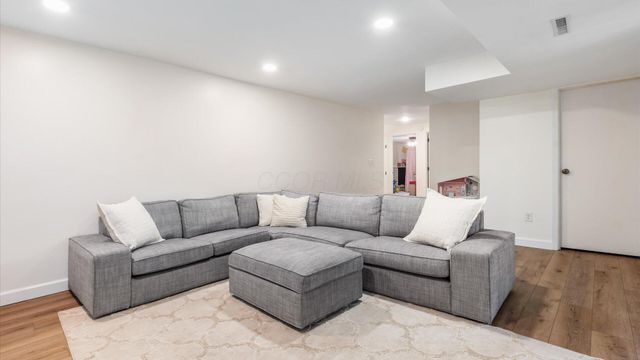 161 Wildwood Drive, Granville, OH 43023