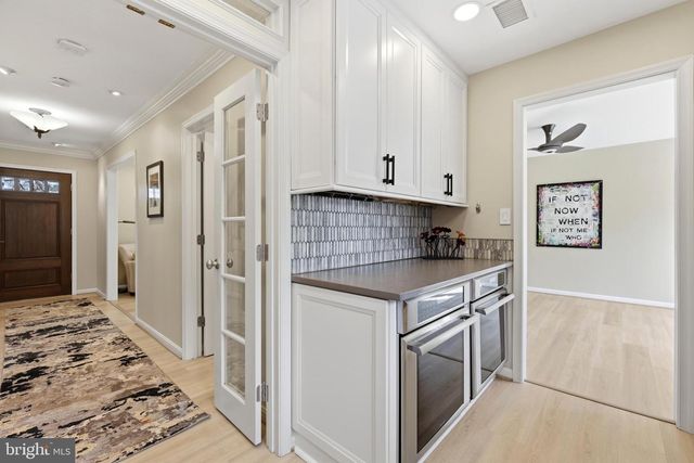 10300 CROWN POINT CT, Potomac, MD 20854