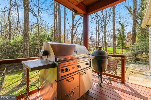 10300 CROWN POINT CT, Potomac, MD 20854