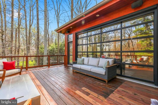 10300 CROWN POINT CT, Potomac, MD 20854