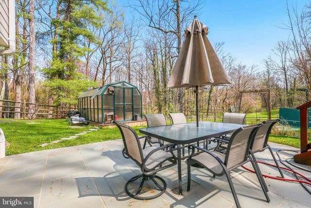 10300 CROWN POINT CT, Potomac, MD 20854