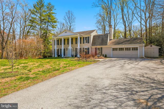 10300 CROWN POINT CT, Potomac, MD 20854