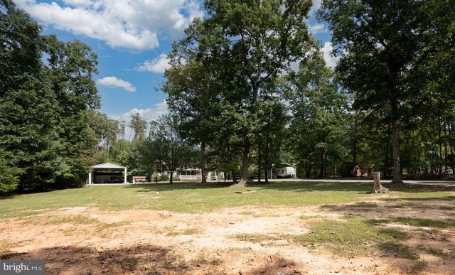 88 DOGWOOD DRAW DR, Mineral, VA 23117