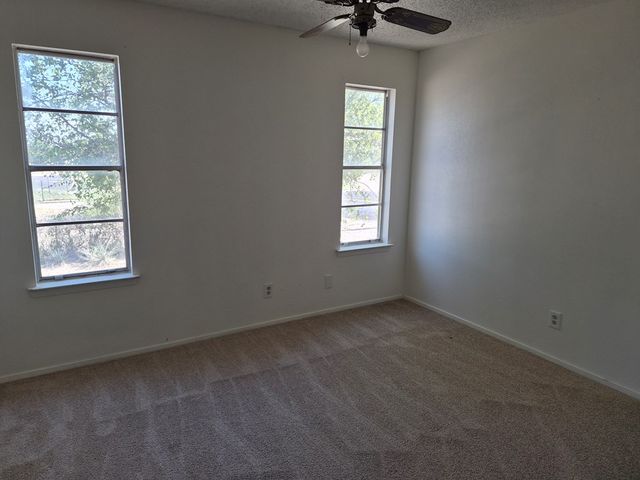 802 N Bishop St, San Angelo, TX 76901