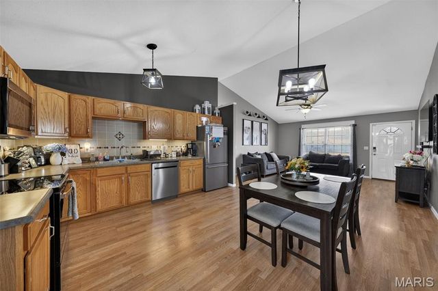 67 Spring Hill Circle, Wright City, MO 63390