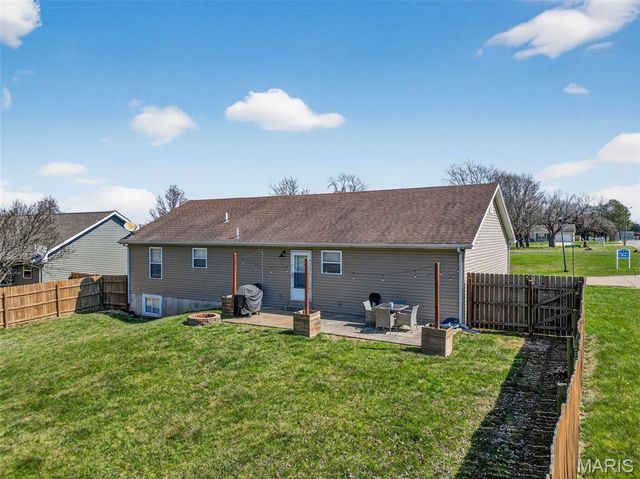 67 Spring Hill Circle, Wright City, MO 63390