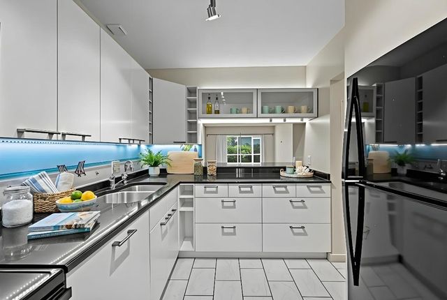 1430 S Lakeside Drive 16, Lake Worth Beach, FL 33460