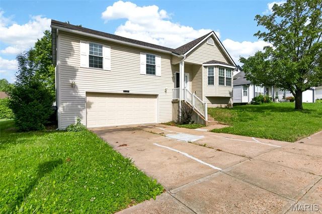 14459 Williamsburg Manor Drive, Florissant, MO 63034