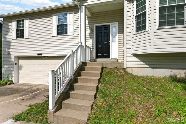 14459 Williamsburg Manor Drive, Florissant, MO 63034