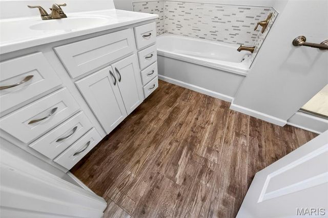 14459 Williamsburg Manor Drive, Florissant, MO 63034