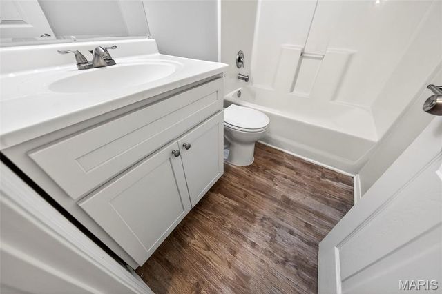 14459 Williamsburg Manor Drive, Florissant, MO 63034