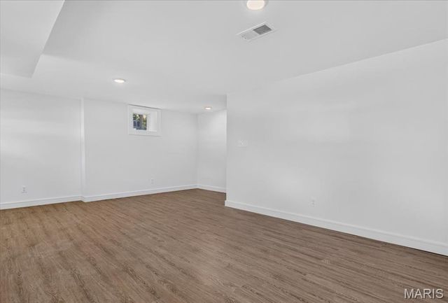 1201 Mackay Place, St Louis, MO 63104