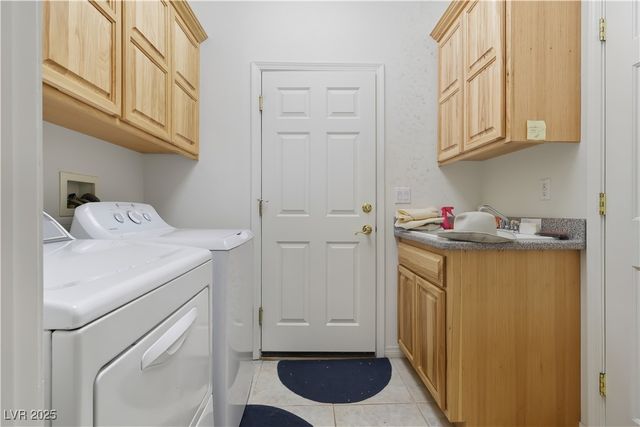 2364 Cottage Ridge Avenue, Laughlin, NV 89029