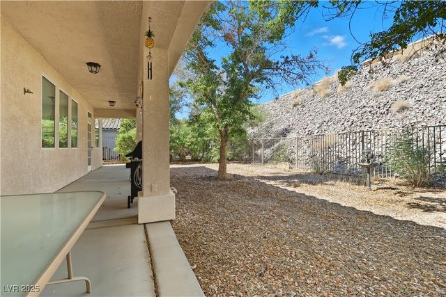 2364 Cottage Ridge Avenue, Laughlin, NV 89029