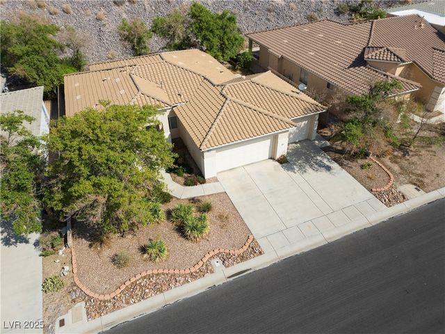 2364 Cottage Ridge Avenue, Laughlin, NV 89029