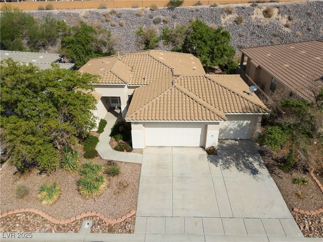 2364 Cottage Ridge Avenue, Laughlin, NV 89029