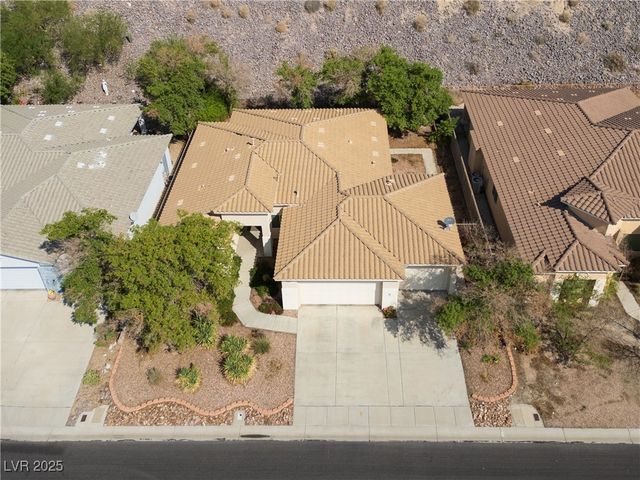 2364 Cottage Ridge Avenue, Laughlin, NV 89029