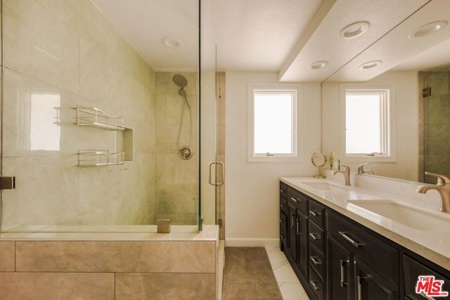 5703 Parkmor Road, Calabasas, CA 91302