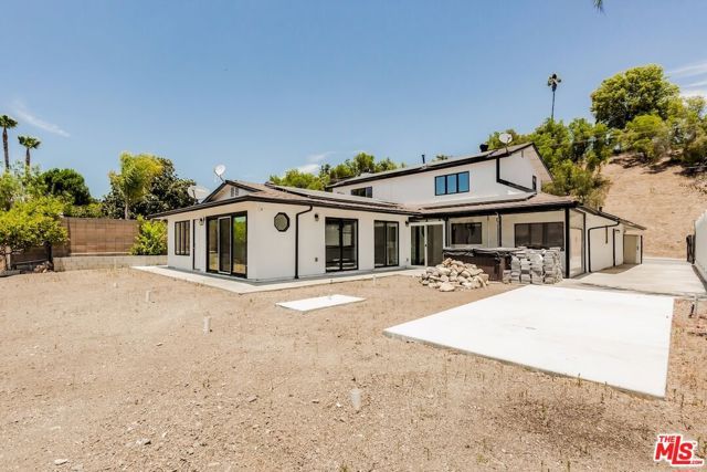 5703 Parkmor Road, Calabasas, CA 91302