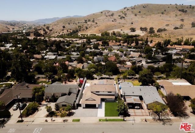 5703 Parkmor Road, Calabasas, CA 91302