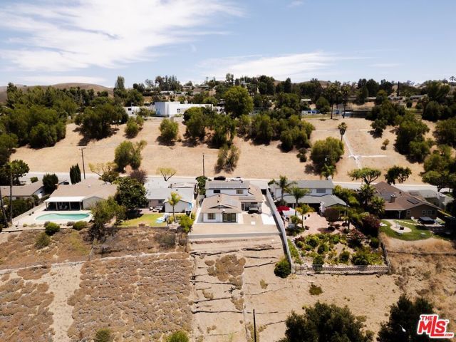 5703 Parkmor Road, Calabasas, CA 91302