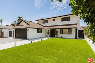 5703 Parkmor Road, Calabasas, CA 91302