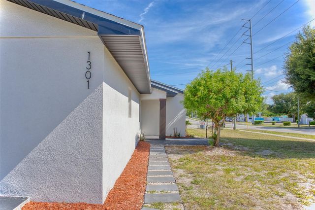 1301 WOODBINE STREET, Clearwater, FL 33755