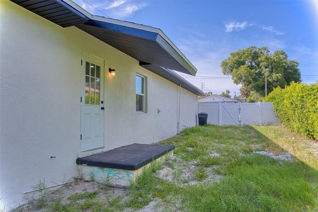1301 WOODBINE STREET, Clearwater, FL 33755