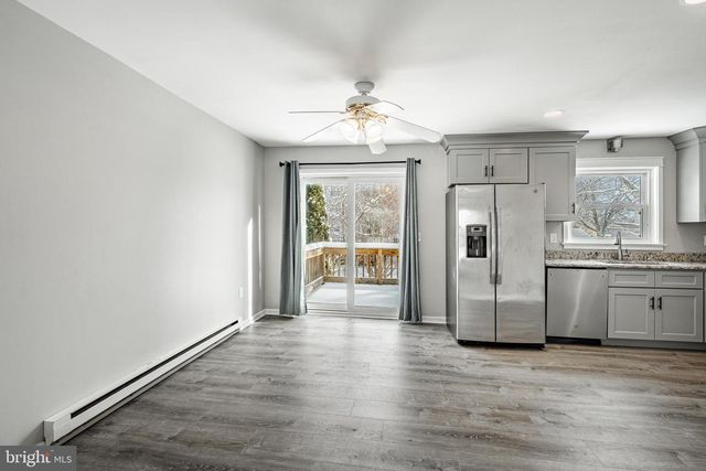 13 COURTNEY LN, Thorndale, PA 19372