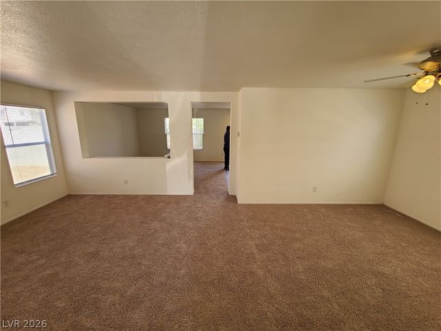 5560 Walcott Drive, Las Vegas, NV 89118
