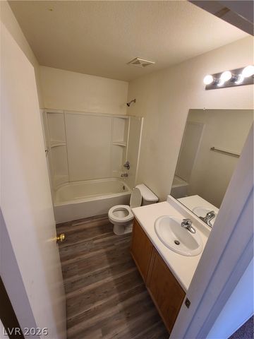 5560 Walcott Drive, Las Vegas, NV 89118