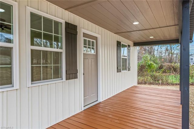 5420 US Highway 21, Jonesville, NC 28642