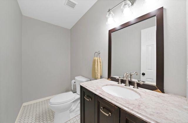 1122 Chimneyrock Trail, Garland, TX 75043