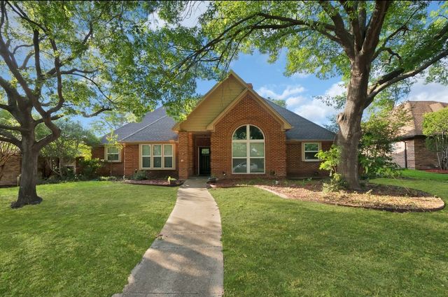1122 Chimneyrock Trail, Garland, TX 75043