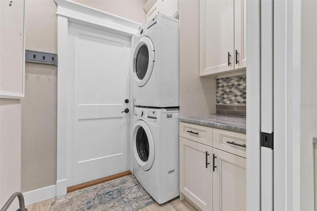 3160 OAK PARK DRIVE, Lakeland, FL 33803