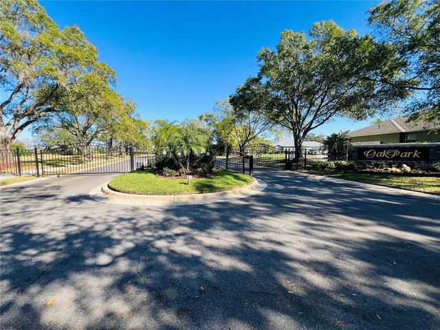 3160 OAK PARK DRIVE, Lakeland, FL 33803