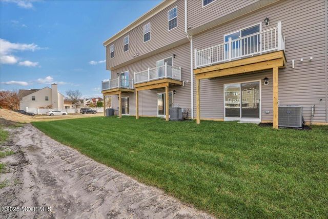 220 Sandy Ridge Road, Sicklerville, NJ 08081