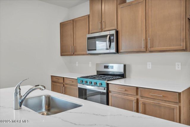 220 Sandy Ridge Road, Sicklerville, NJ 08081