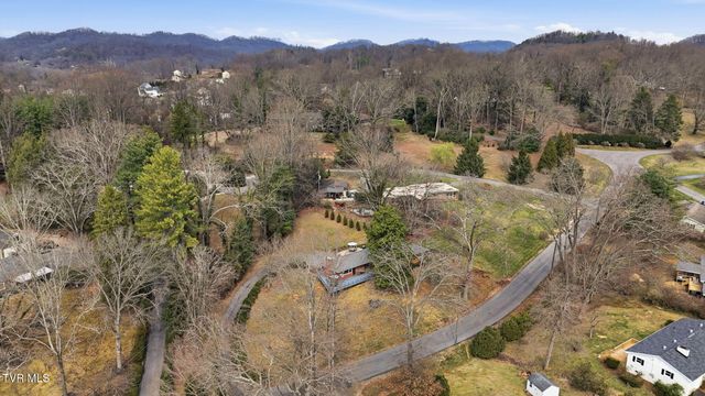 180 Green Hill Road, Bristol, VA 24201