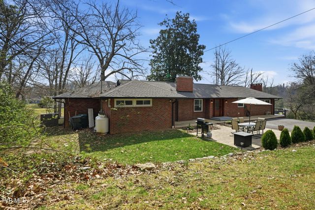 180 Green Hill Road, Bristol, VA 24201