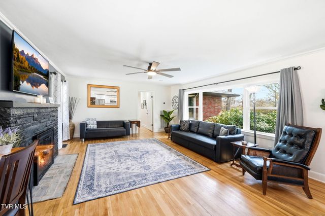 180 Green Hill Road, Bristol, VA 24201