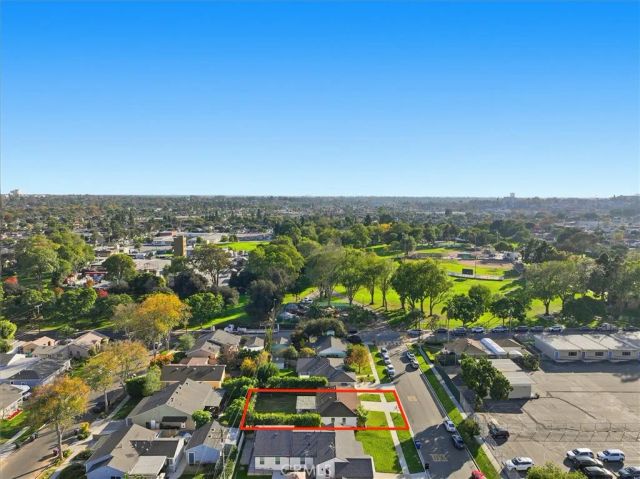 2324 Roycroft Avenue, Long Beach, CA 90815