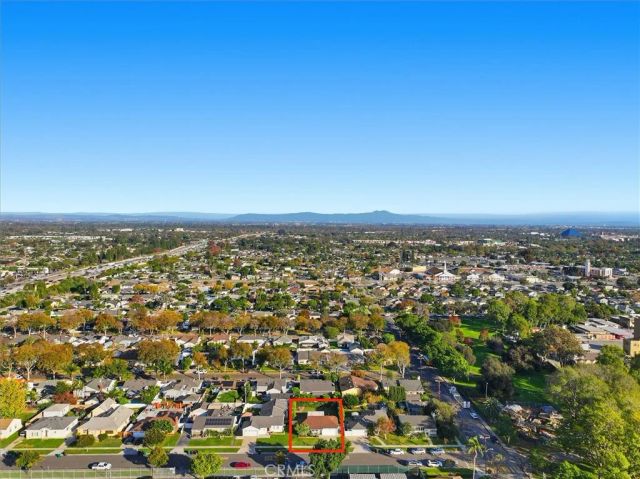 2324 Roycroft Avenue, Long Beach, CA 90815