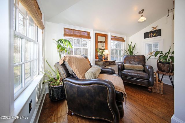 917 Broad Street, Shrewsbury Boro, NJ 07702