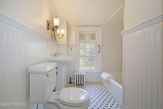 917 Broad Street, Shrewsbury Boro, NJ 07702