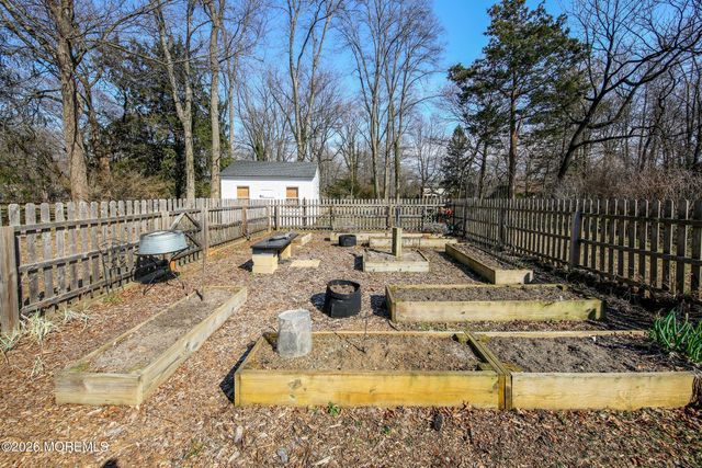 917 Broad Street, Shrewsbury Boro, NJ 07702