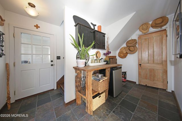 917 Broad Street, Shrewsbury Boro, NJ 07702