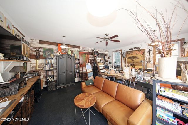 917 Broad Street, Shrewsbury Boro, NJ 07702